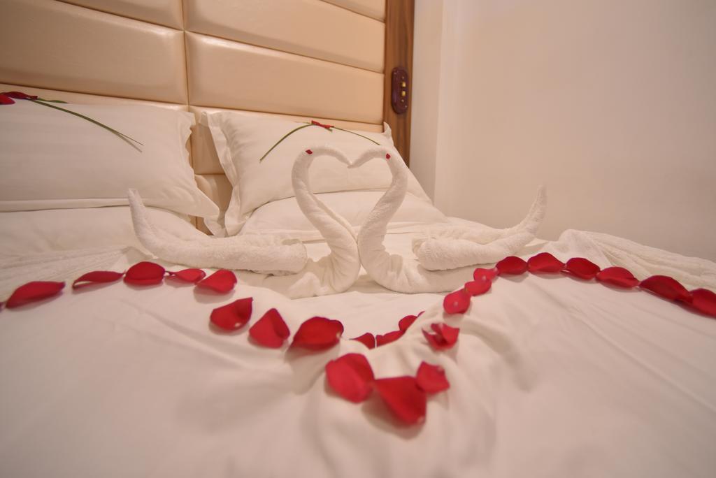Crown Arena Hotel Hulhumalé Buitenkant foto